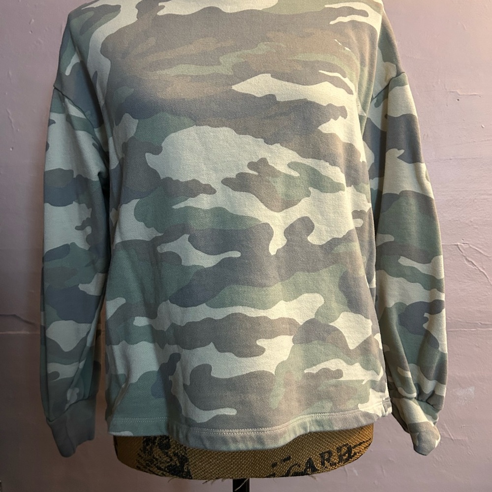 Camouflage Long Sleeve Sweatshirt